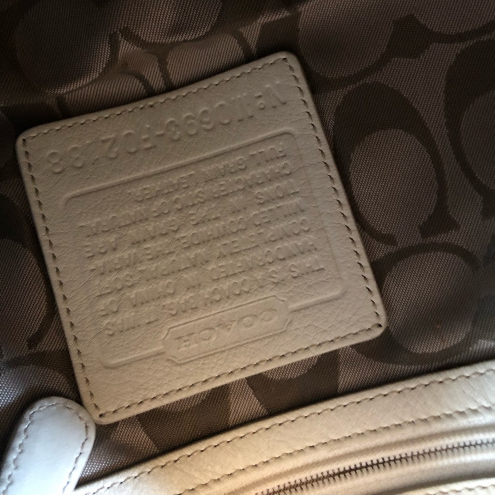 Cream Coach Hobo Purse - Picture 7 of 8